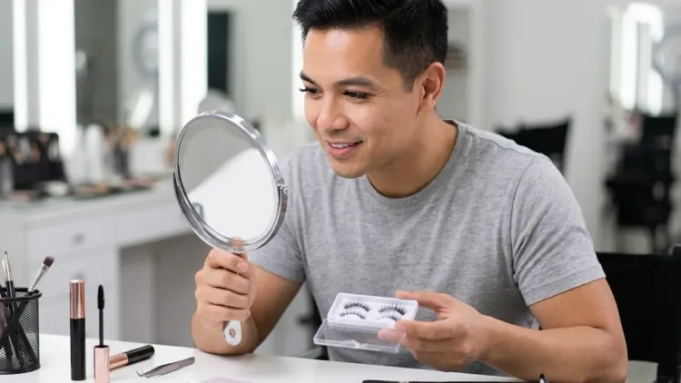 Can you tell the difference between dollar store and luxury lashes once applied?